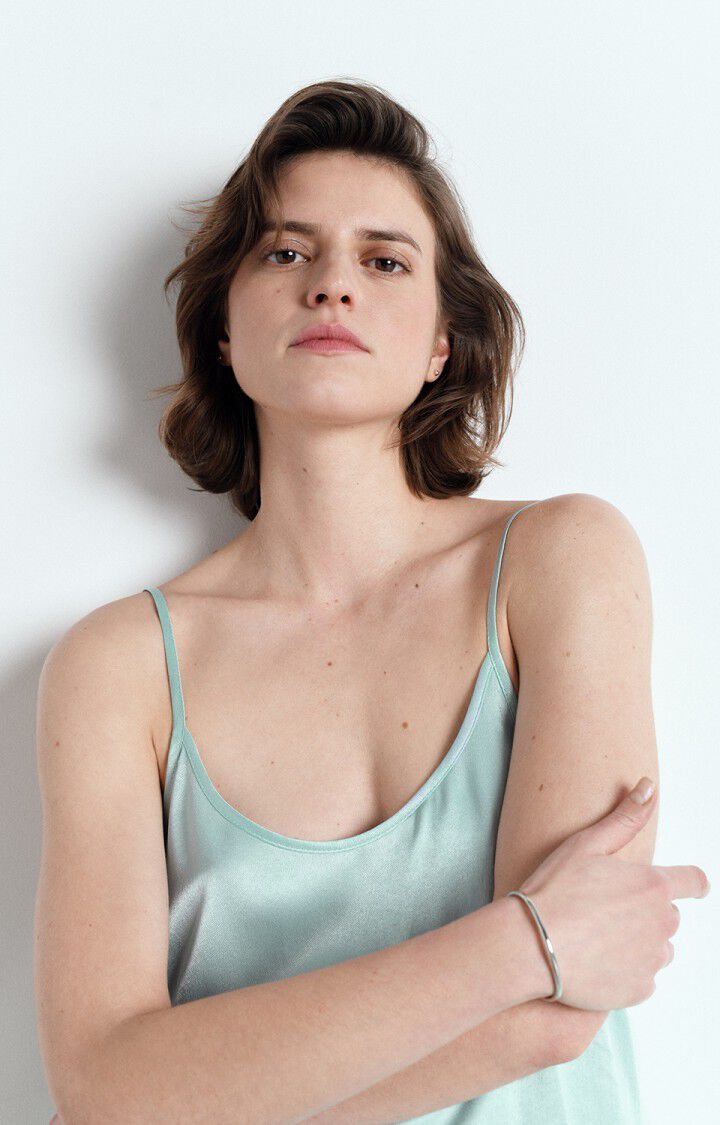 AMV VOO07B TOP